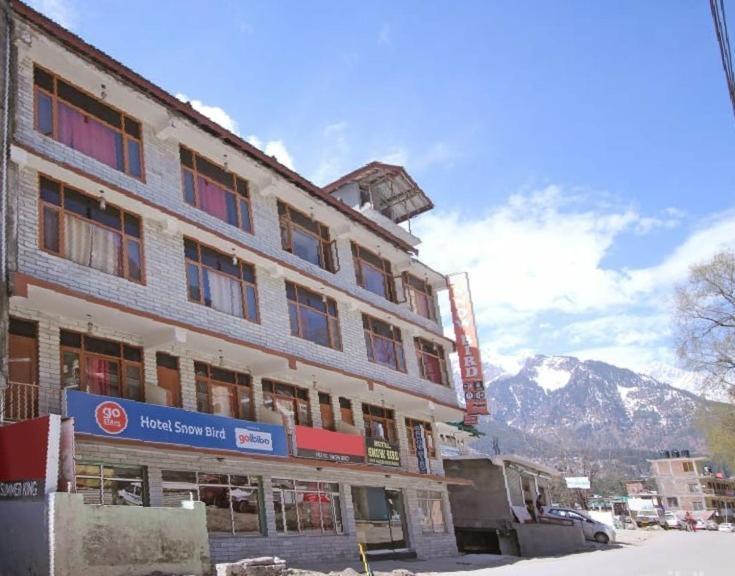 Dormico'S Hotel Snowbird Manāli Exteriör bild