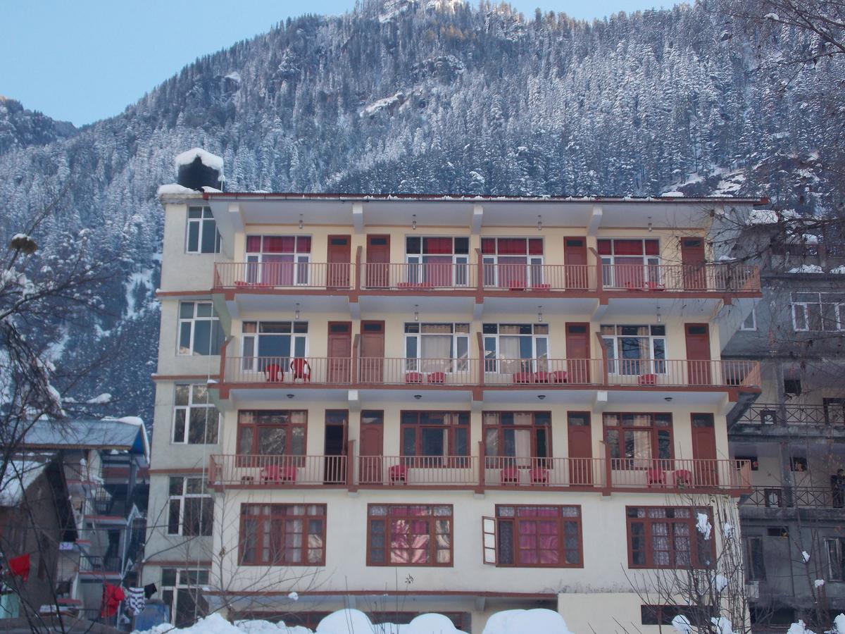 Dormico'S Hotel Snowbird Manāli Exteriör bild